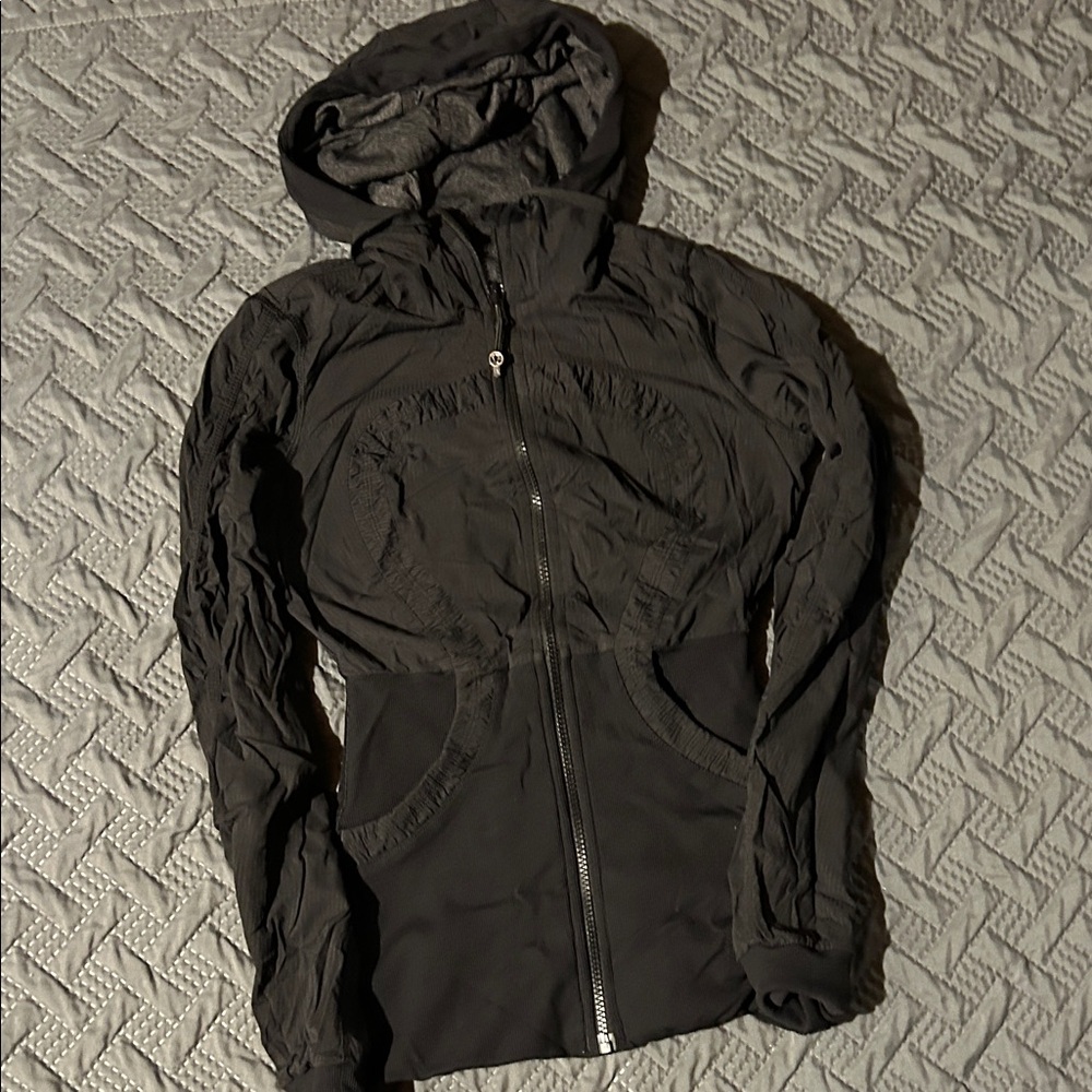 Reversible black/ grey lululemon Hooded Jacket